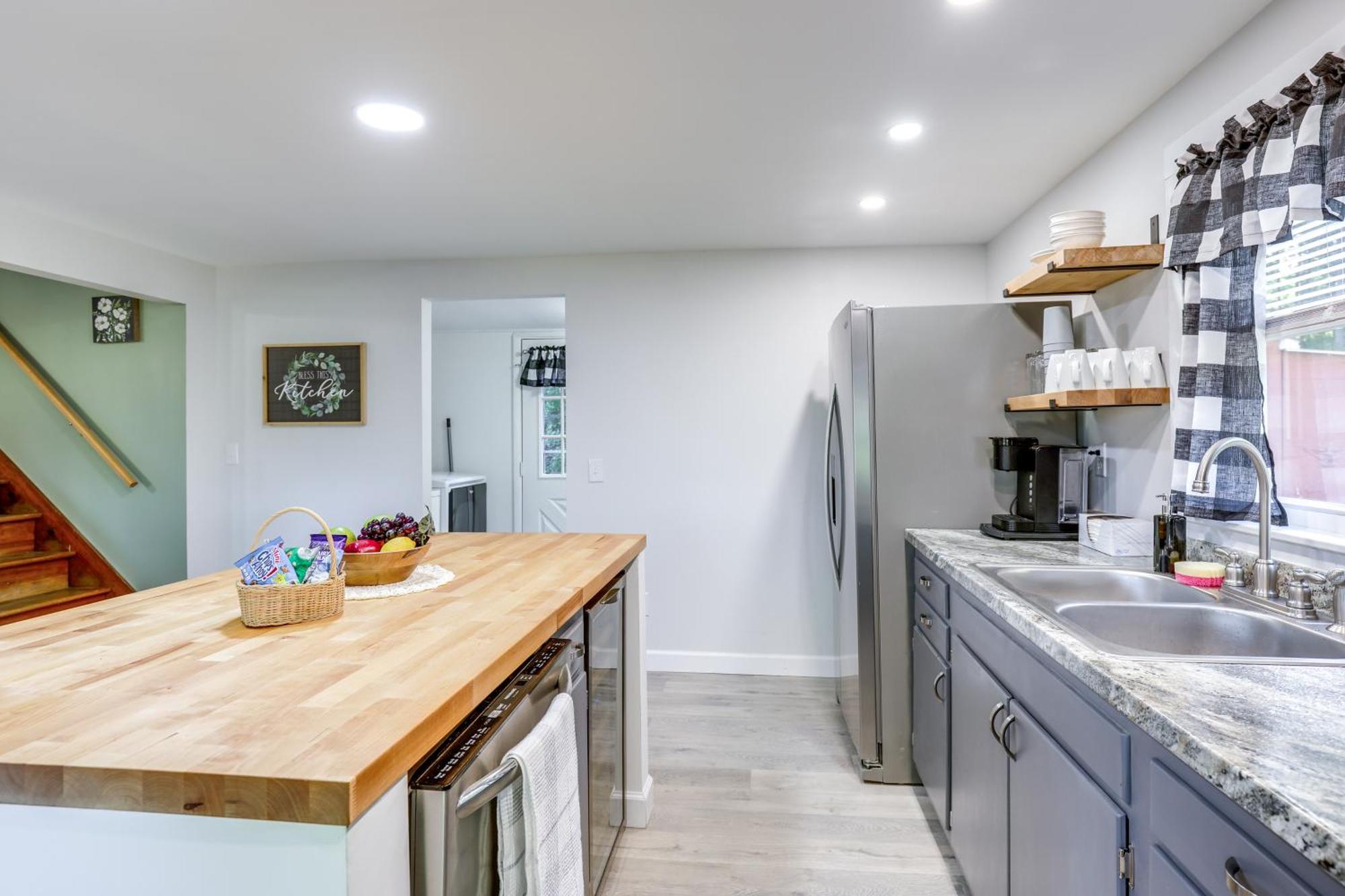 Charming Watkins Glen Home With Yard! Exteriör bild